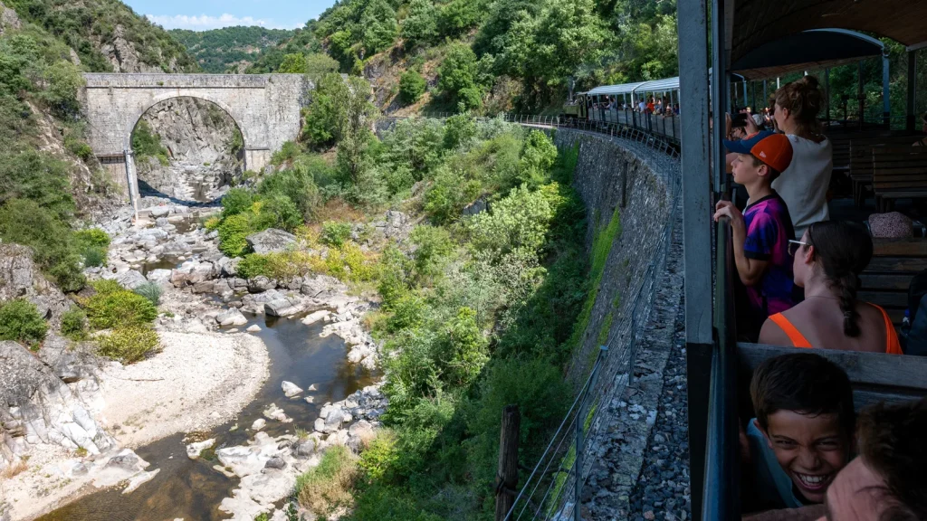 Familles dans le Train de l