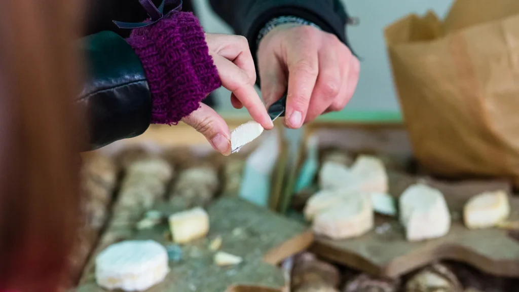 Dégustation de fromage en hiver
