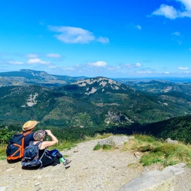 Couple au sommet du Mont Gerbier de Jonc