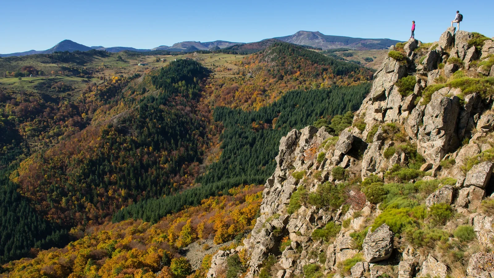 Panorama au Géosite du rocher de Soutron, en automne