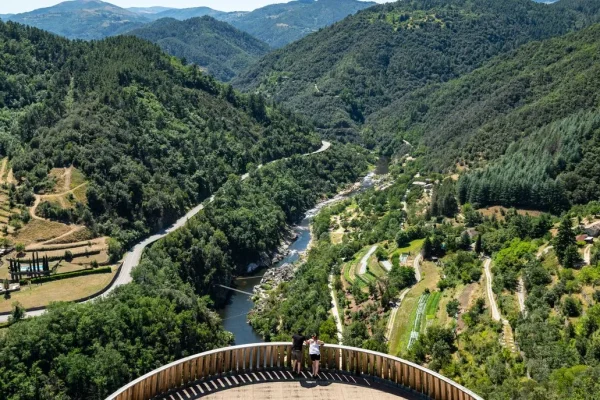 Vallée de l'Eyrieux depuis le belvédère de Saint-Michel-de-chabrillanoux