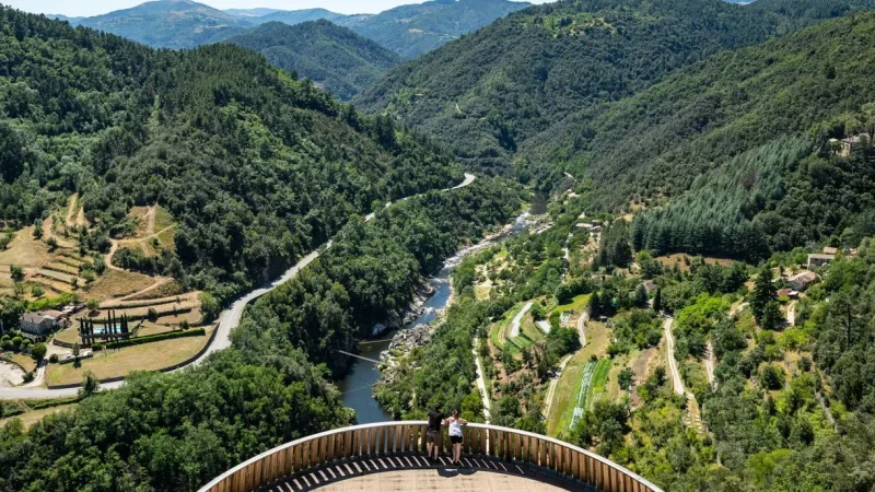 Vallée de l'Eyrieux depuis le belvédère de Saint-Michel-de-chabrillanoux