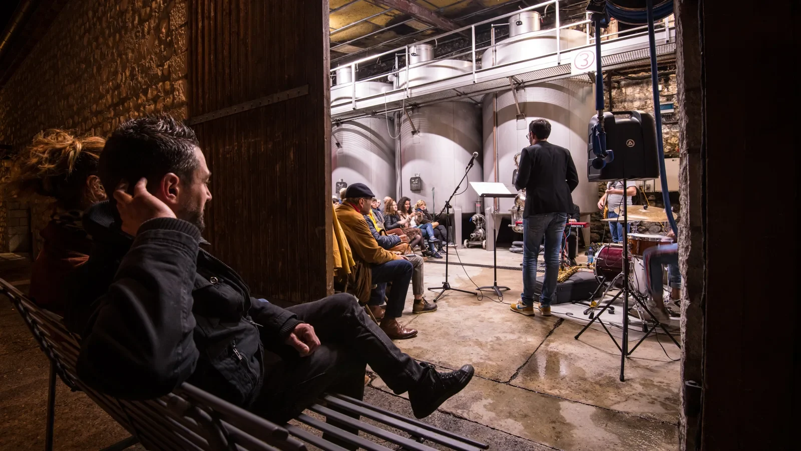 Concert dans une cave de vignoble