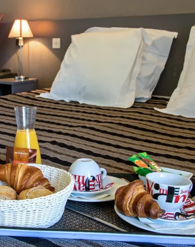 Petit déjeuner à l'hôtel