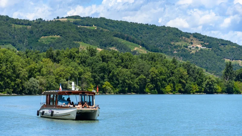 Croisière avec les canotiers du rhône à Tournon-sur-Rhône